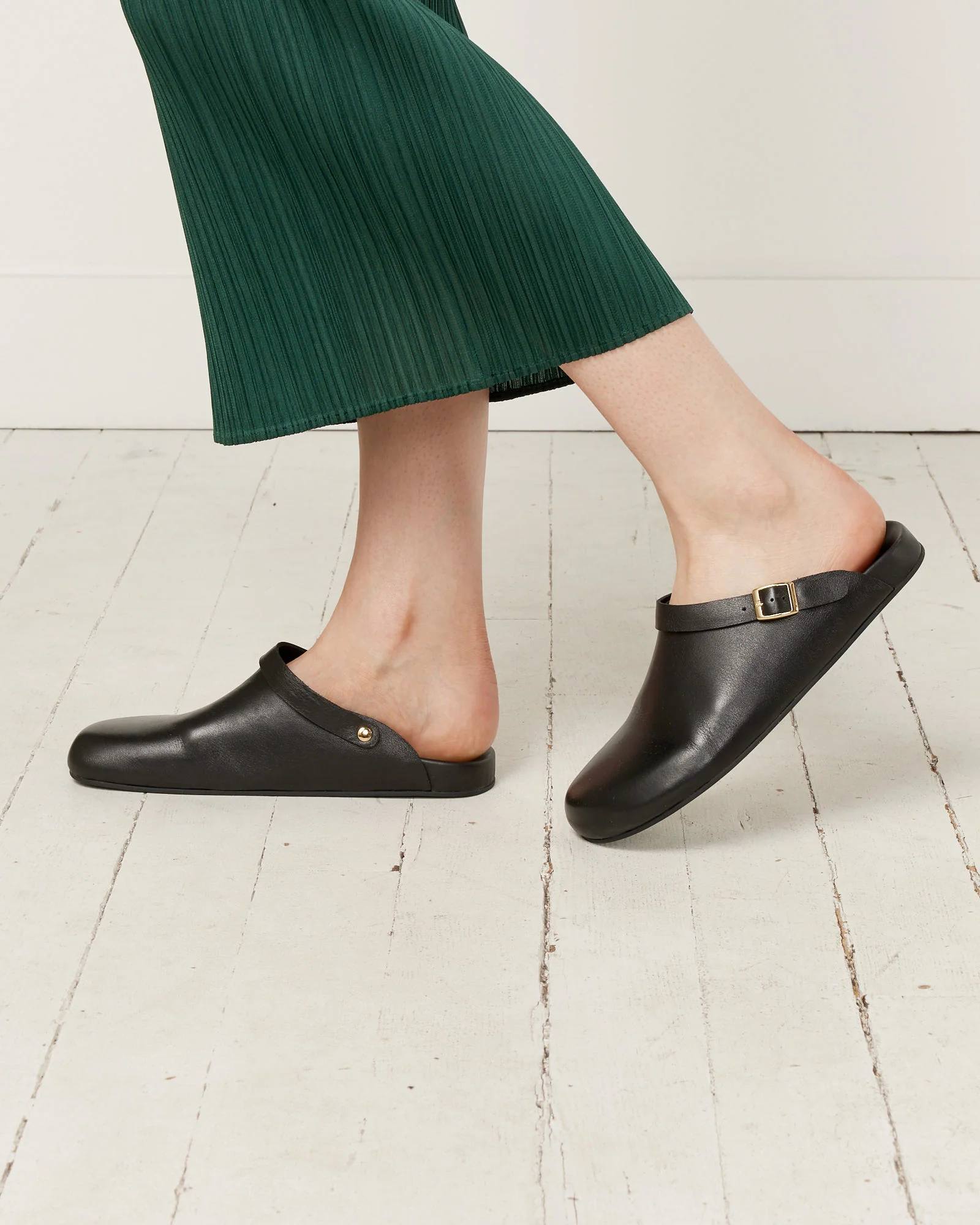 Clog in Black - Image 4