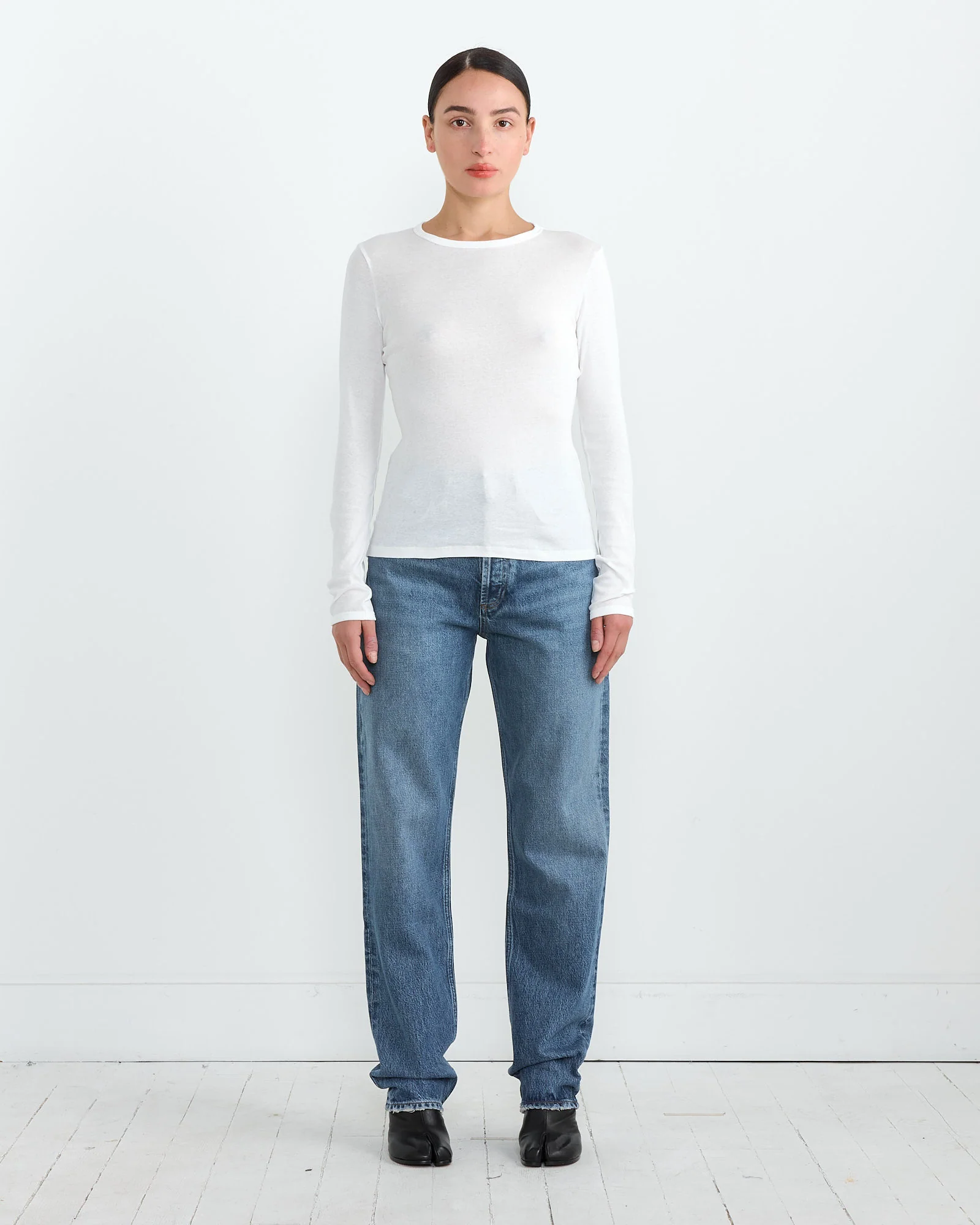 Olivia Tee in White - Image 4