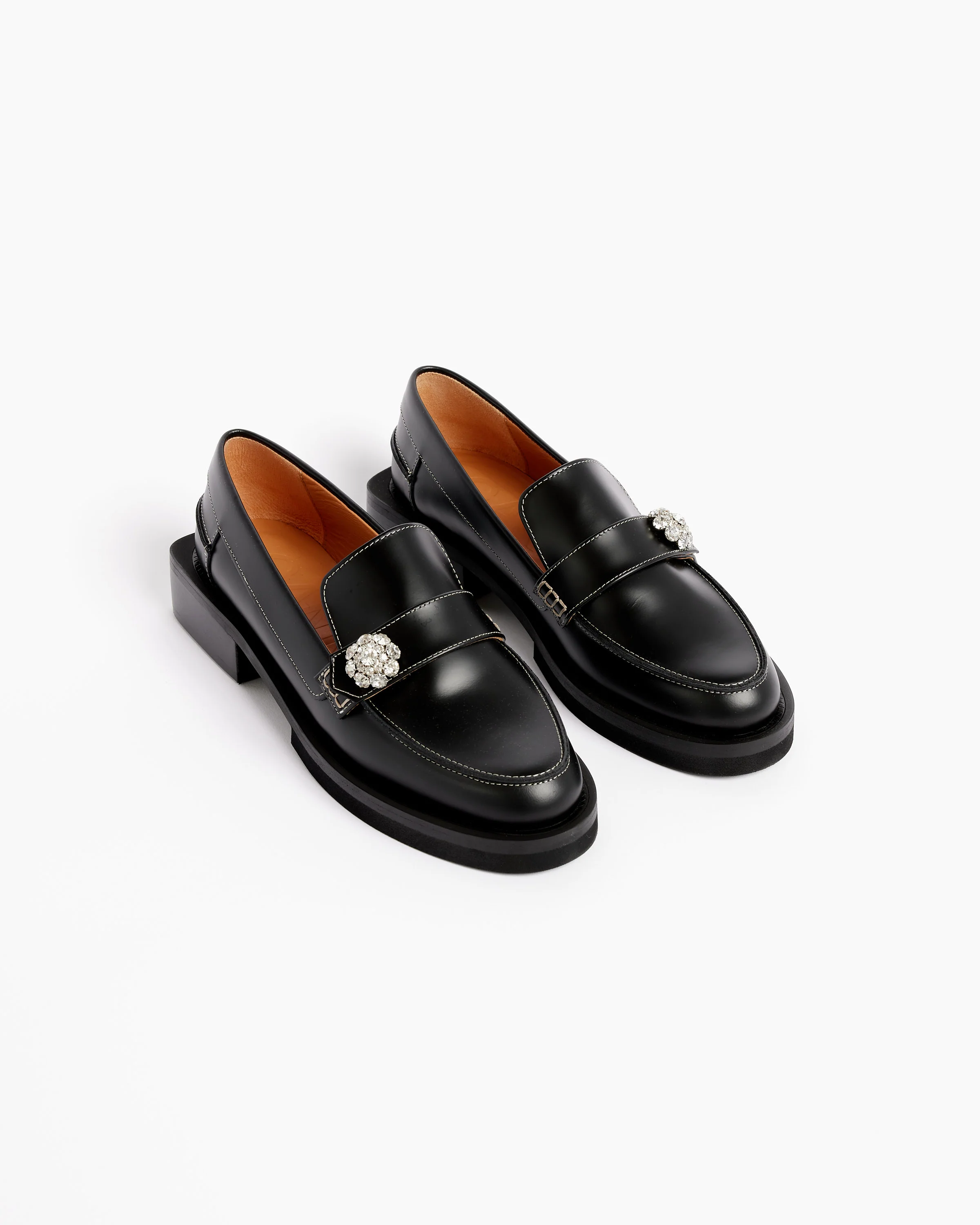 1914 Moccasin Shoe - Image 4