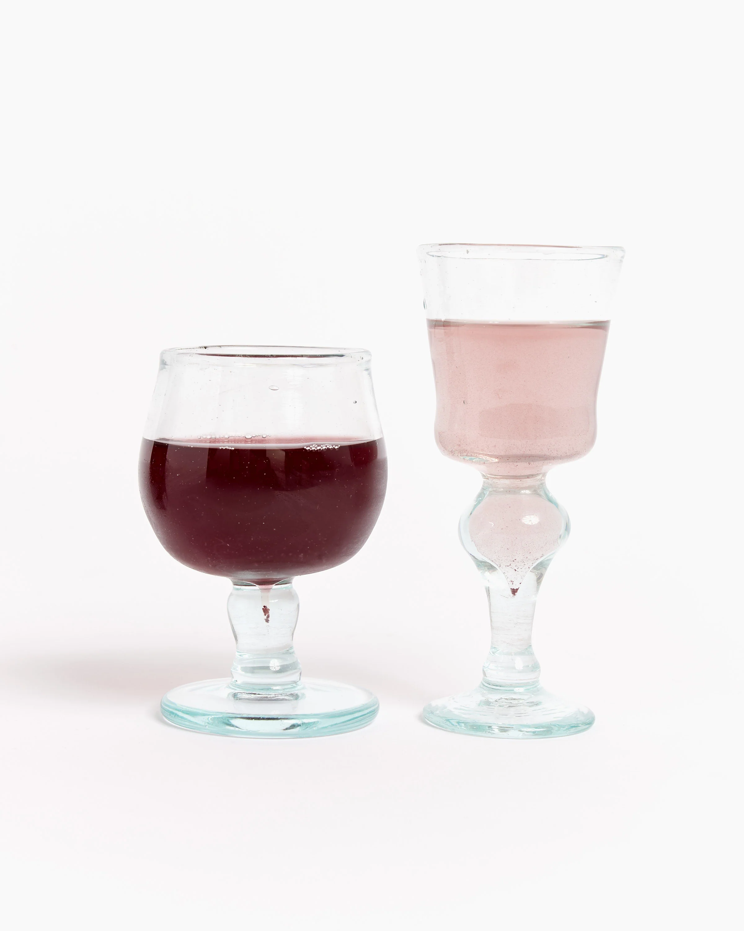 Red Wine in Transparent - Image 5
