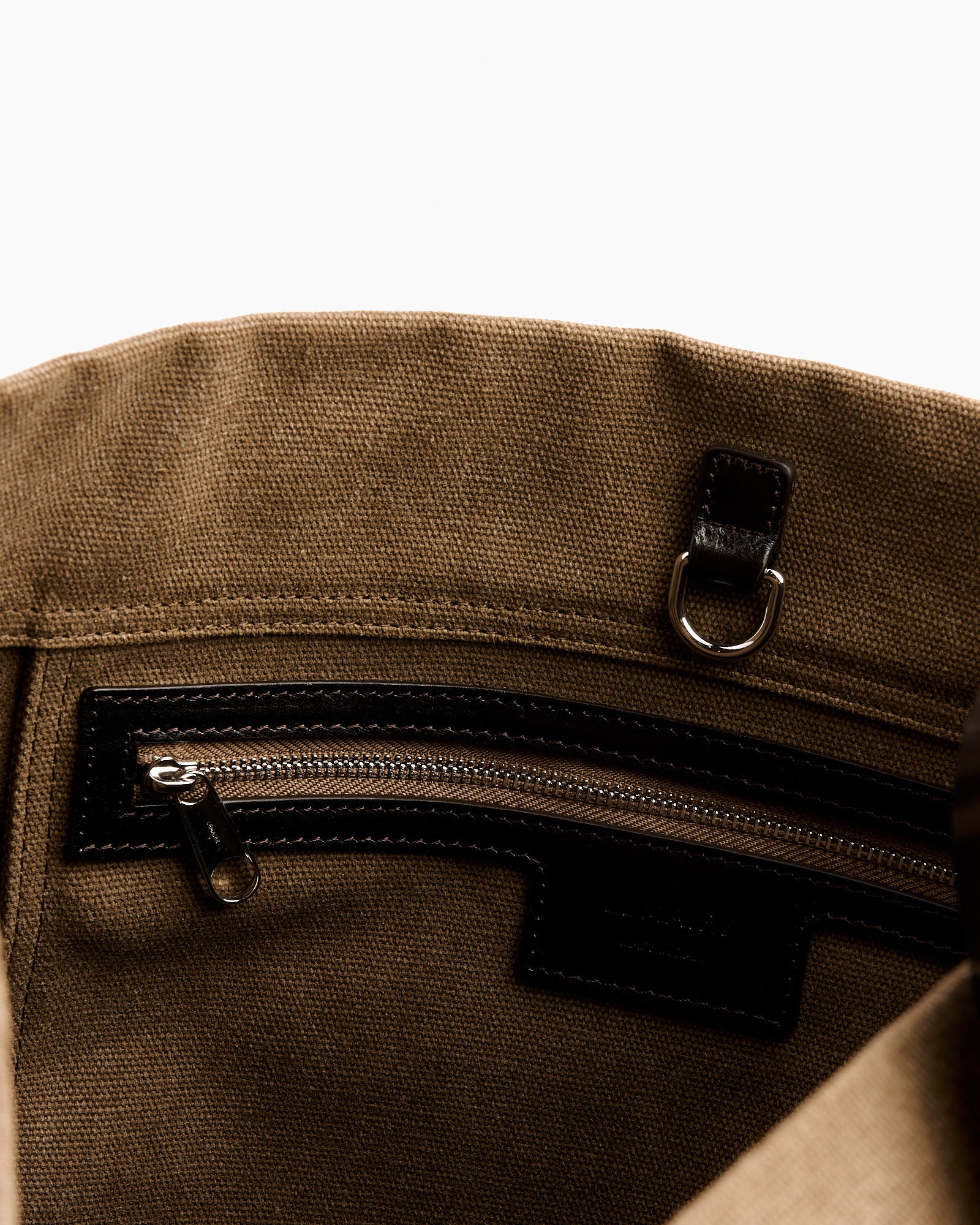 Belted Tote Bag in Sisal - Image 3