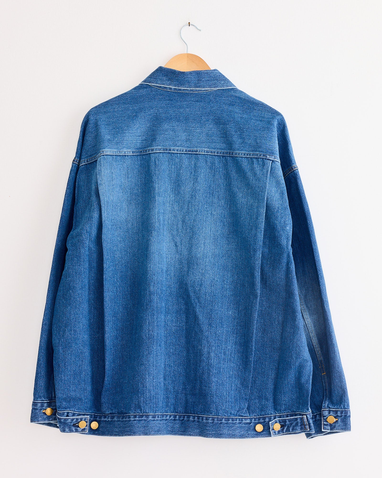 Trucker Jacket in Blue Denim Damaged - Image 3